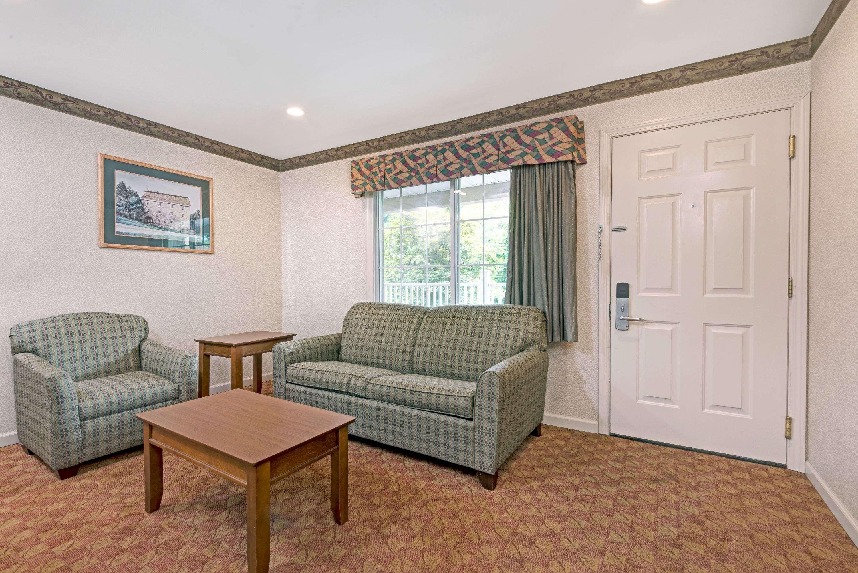Days Inn By Wyndham Ridgefield Esterno foto